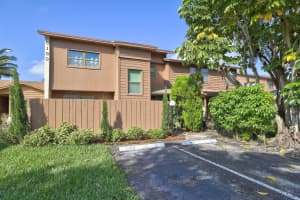 6189 Pine Tree Ln, Tamarac, FL 33319, Sold 12/16/20