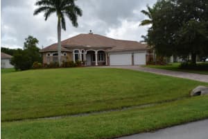 1207 SW Squire Johns Ln, Palm City, FL 34990, Sold 12/30/20