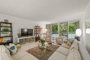 2295 S Ocean Blvd, Palm Beach, FL 33480, Sold 03/31/21