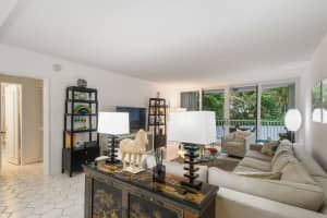 2295 S Ocean Blvd, Palm Beach, FL 33480, Sold 03/31/21