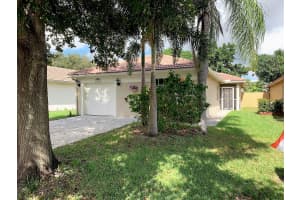 5261 Canoe Bend Dr, Lake Worth, FL 33463, Sold 03/01/21