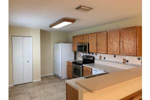 5261 Canoe Bend Dr, Lake Worth, FL 33463, Sold 03/01/21