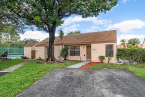5221 Tarregon Ln, Palm Beach Gardens, FL 33418, Sold 01/19/21