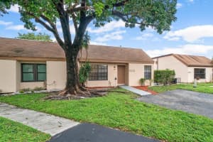 5221 Tarregon Ln, Palm Beach Gardens, FL 33418, Sold 01/19/21