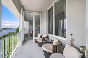 2160 Ibis Isle Rd, Palm Beach, FL 33480, Sold 06/15/21