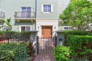 48 NW Hawthorne Pl, Boca Raton, FL 33432, Sold 12/28/20