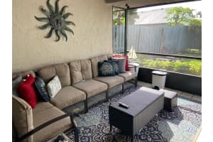 MLS# R10672315, West Palm Beach, Florida 33417