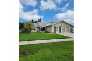 4217 SE Jacaranda St, Stuart, FL 34997, Sold 02/24/21