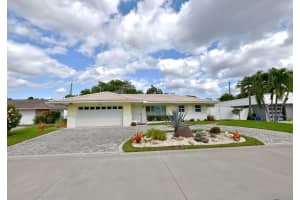 1140 Singer Dr, West Palm Beach, FL 33404, Sold 12/01/20