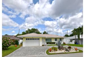1140 Singer Dr, West Palm Beach, FL 33404, Sold 12/01/20