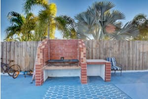 6820 NW 82nd St, Tamarac, FL 33321, Sold 02/01/21