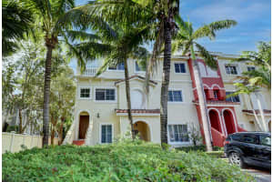 421 Bayfront Dr, Boynton Beach, FL 33435, Sold 02/26/21