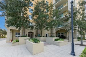 403 S Sapodilla Ave, West Palm Beach, FL 33401, Sold 04/14/21