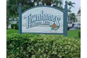 4304 SW 70th Terrace, Davie, FL 33314, Sold 02/12/21