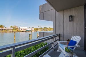 MLS# R10673229, Vero Beach, Florida 32963