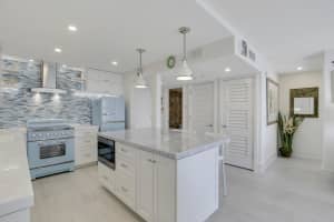 5440 N Ocean Dr, Riviera Beach, FL 33404, Sold 07/15/21