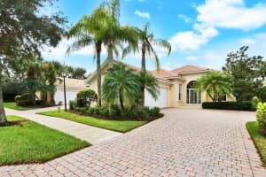 8884 SE Retreat Dr, Hobe Sound, FL 33455, Sold 01/29/21