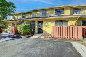5167 Tennis Ln, Delray Beach, FL 33484, Sold 03/31/21