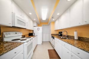 859 Jeffery St, Boca Raton, FL 33487, Sold 06/04/21