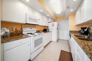 859 Jeffery St, Boca Raton, FL 33487, Sold 06/04/21