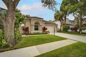 21 Grand Bay Cir, North Palm Beach, FL 33408, Sold 02/19/21