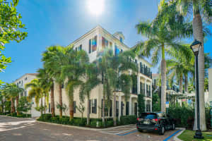 125 Lily Ln, Delray Beach, FL 33444, Sold 01/21/21