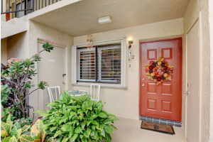 170 SE 7th St, Deerfield Beach, FL 33441, Sold 02/02/21