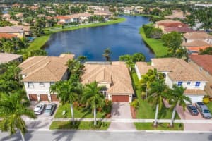 6605 Houlton Cir, Lake Worth, FL 33467, Sold 01/08/21