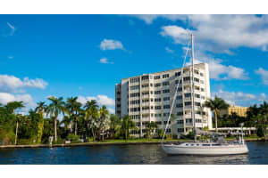 1000 Lowry St Ph-D, Delray Beach, FL 33483, Sold 12/29/20