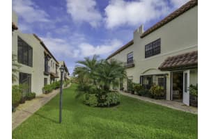 200 S Ocean Blvd, Delray Beach, FL 33483, Sold 03/05/21