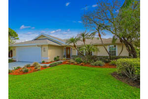 1192 SW Elm Grove Ct, Palm City, FL 34990, Sold 02/12/21