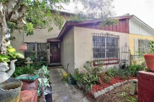 3850 NW 207th St, Miami Gardens, FL 33055, Sold 02/04/21