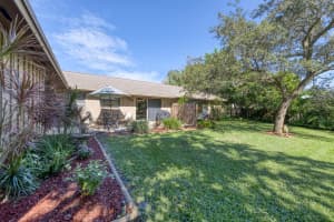 9032 SE Duncan St, Hobe Sound, FL 33455, Sold 02/26/21