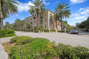 580 S Sapodilla Ave, West Palm Beach, FL 33401, Sold 04/23/21
