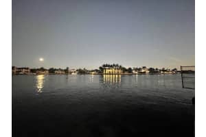 611 SE 7th St, Delray Beach, FL 33483, Sold 05/05/21