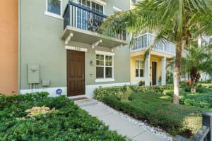 110 SW 1st Ave, Delray Beach, FL 33444, Sold 01/04/21