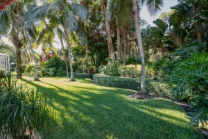 235 E Tall Oaks Cir, Palm Beach Gardens, FL 33410, Sold 01/05/21