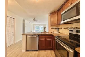 207 Tropic Isle Dr #102, Delray Beach, FL 33483, Sold 03/26/21