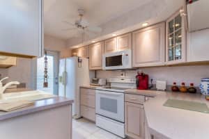 300 S Ocean Blvd, Delray Beach, FL 33483, Sold 04/26/21