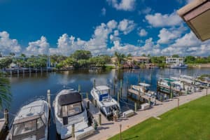 210 Captains Walk, Delray Beach, FL 33483, Sold 01/29/21