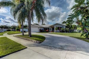 6077 Woodbury Rd, Boca Raton, FL 33433, Sold 01/12/21
