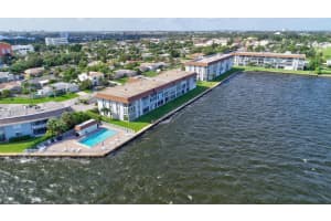 2936 Lake Shore Dr, West Palm Beach, FL 33404, Sold 01/15/21