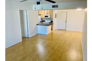 460 NW 20th St, Boca Raton, FL 33431, Sold 01/15/21