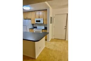 460 NW 20th St, Boca Raton, FL 33431, Sold 01/15/21