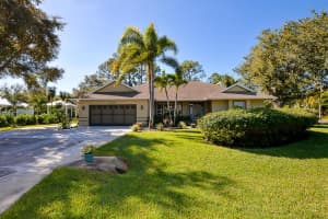 5419 Stately Oaks St, Fort Pierce, FL 34981, Sold 02/18/21