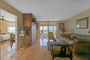 MLS# R10675980, Delray Beach, Florida 33446