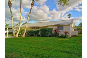 1860 SE Madison St, Stuart, FL 34997, Sold 01/21/21