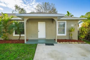 688 SW 36th Terrace, Palm City, FL 34990, Sold 01/26/21