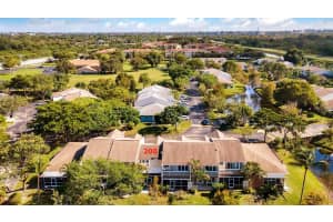 208 E Hemingway Cir, Margate, FL 33063, Sold 01/12/21