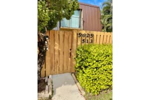 5625 SE Windsong Ln, Stuart, FL 34997, Sold 01/22/21